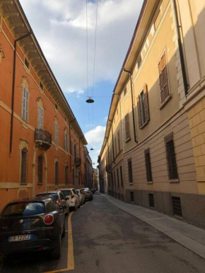 Loft Teatro Politeama - intero appartamento in centro storico con vista Cremona